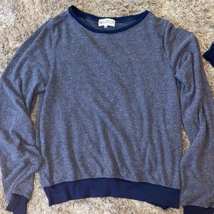 NWOT WILDFOX SWEATER